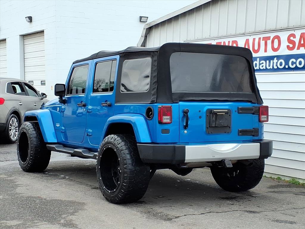 Used 2015 Jeep Wrangler Unlimited Sahara w/ Connectivity Group image 3