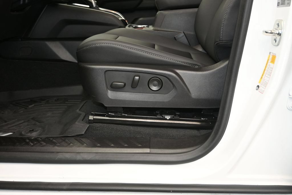 Used 2025 GMC Canyon Elevation w/ Convenience Package RWD image 23