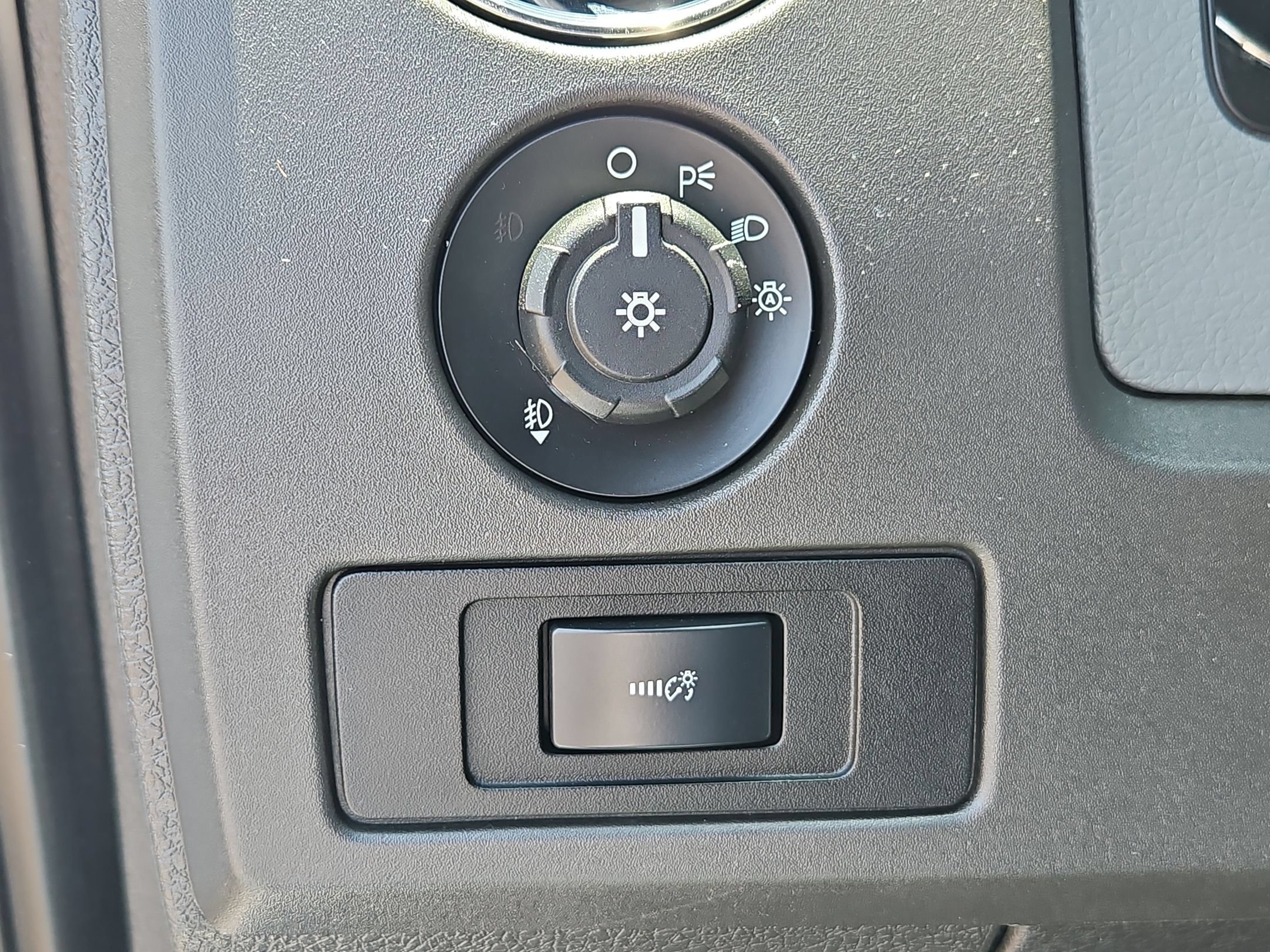 Used 2012 Ford F150 XLT w/ HD Payload Pkg AWD/4WD image 15