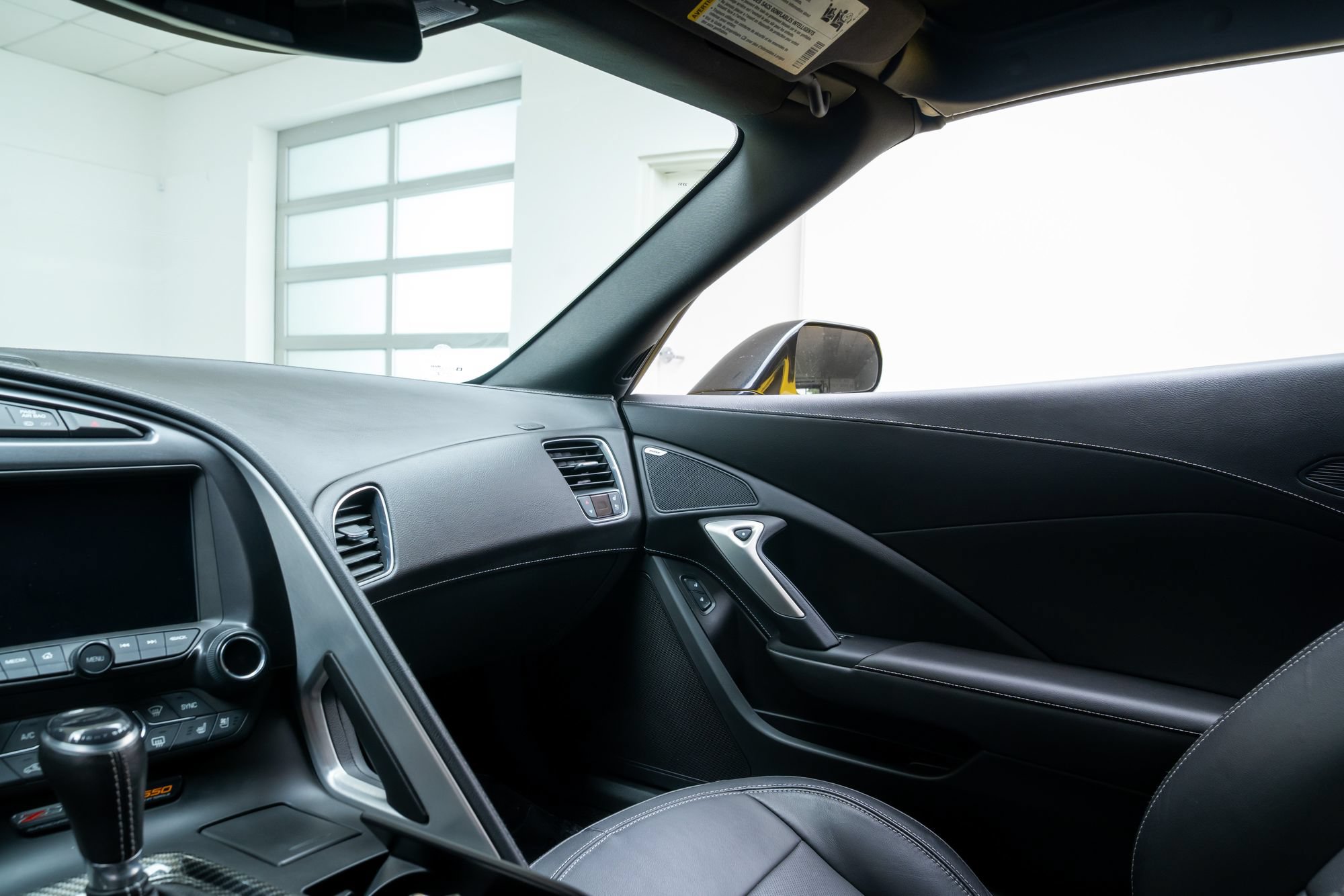 Used 2017 Chevrolet Corvette Z06 RWD image 11