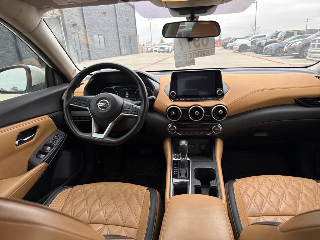 Used 2022 Nissan Sentra SV w/ SV Premium Package image 9