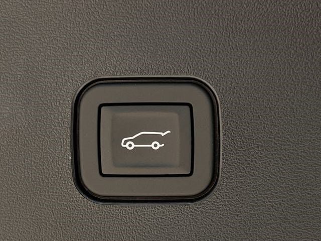 New 2027 Cadillac Vistiq Luxury AWD/4WD image 23