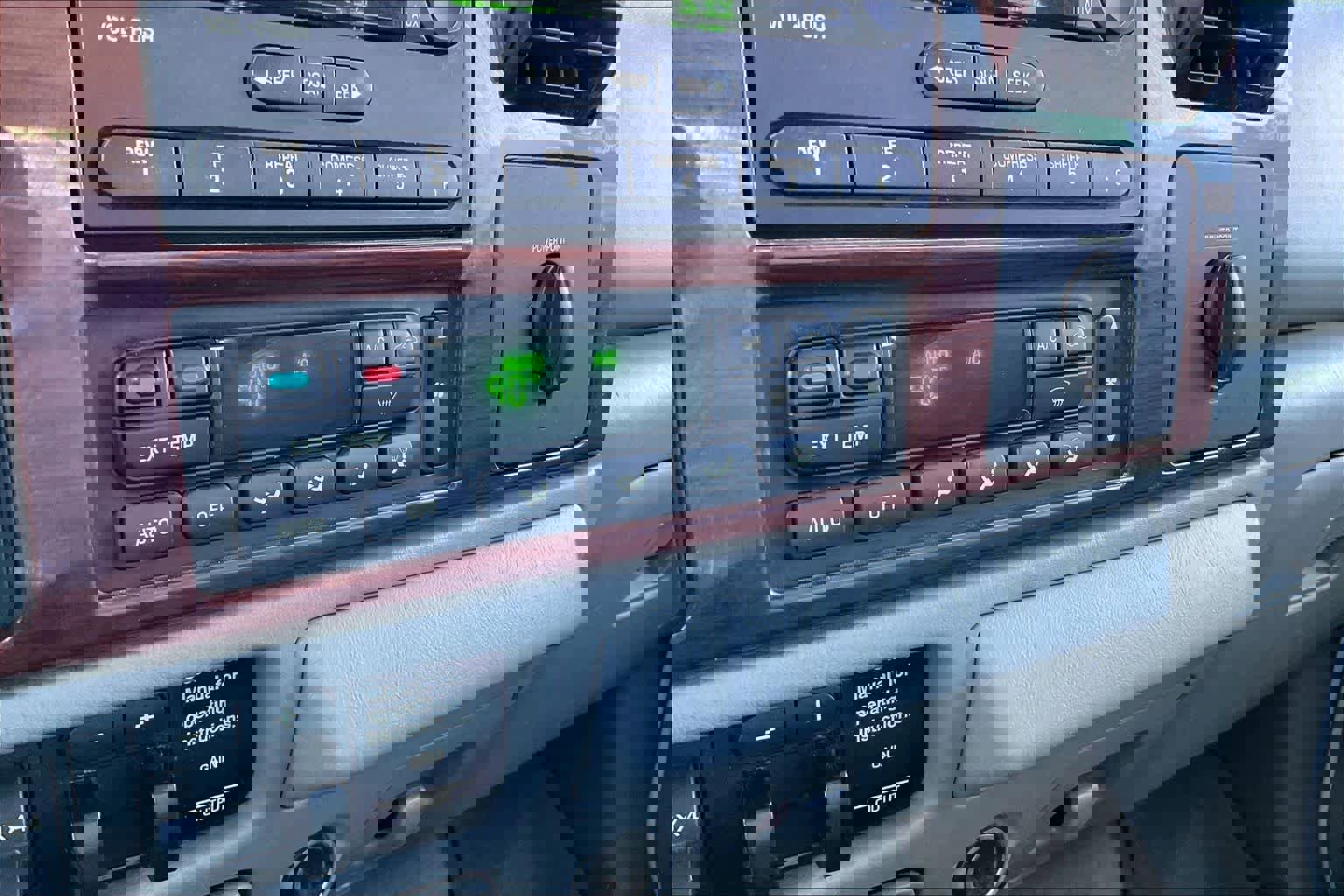 Used 2006 Ford F350 Lariat image 31