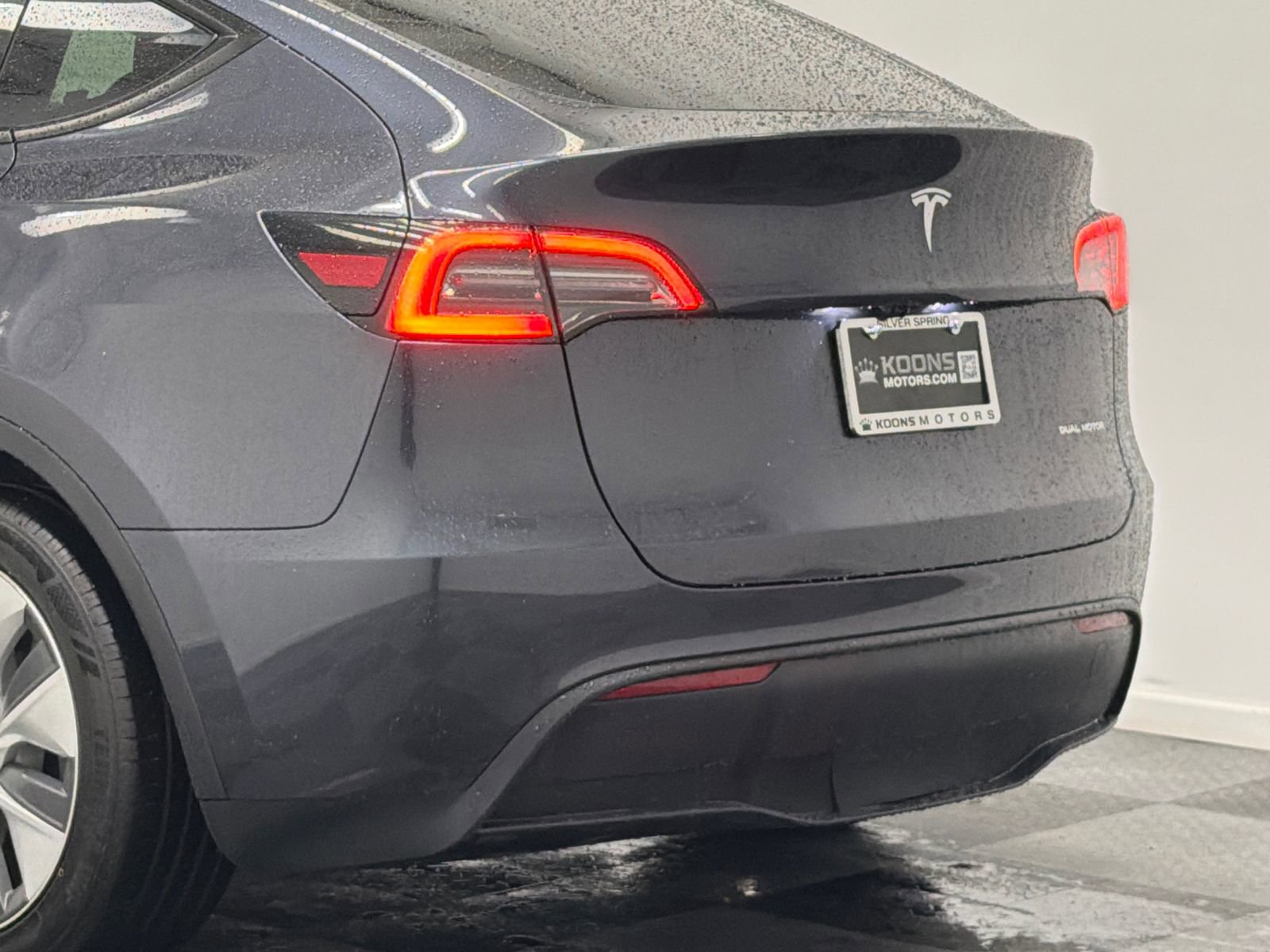 Used 2024 Tesla Model Y Long Range image 7