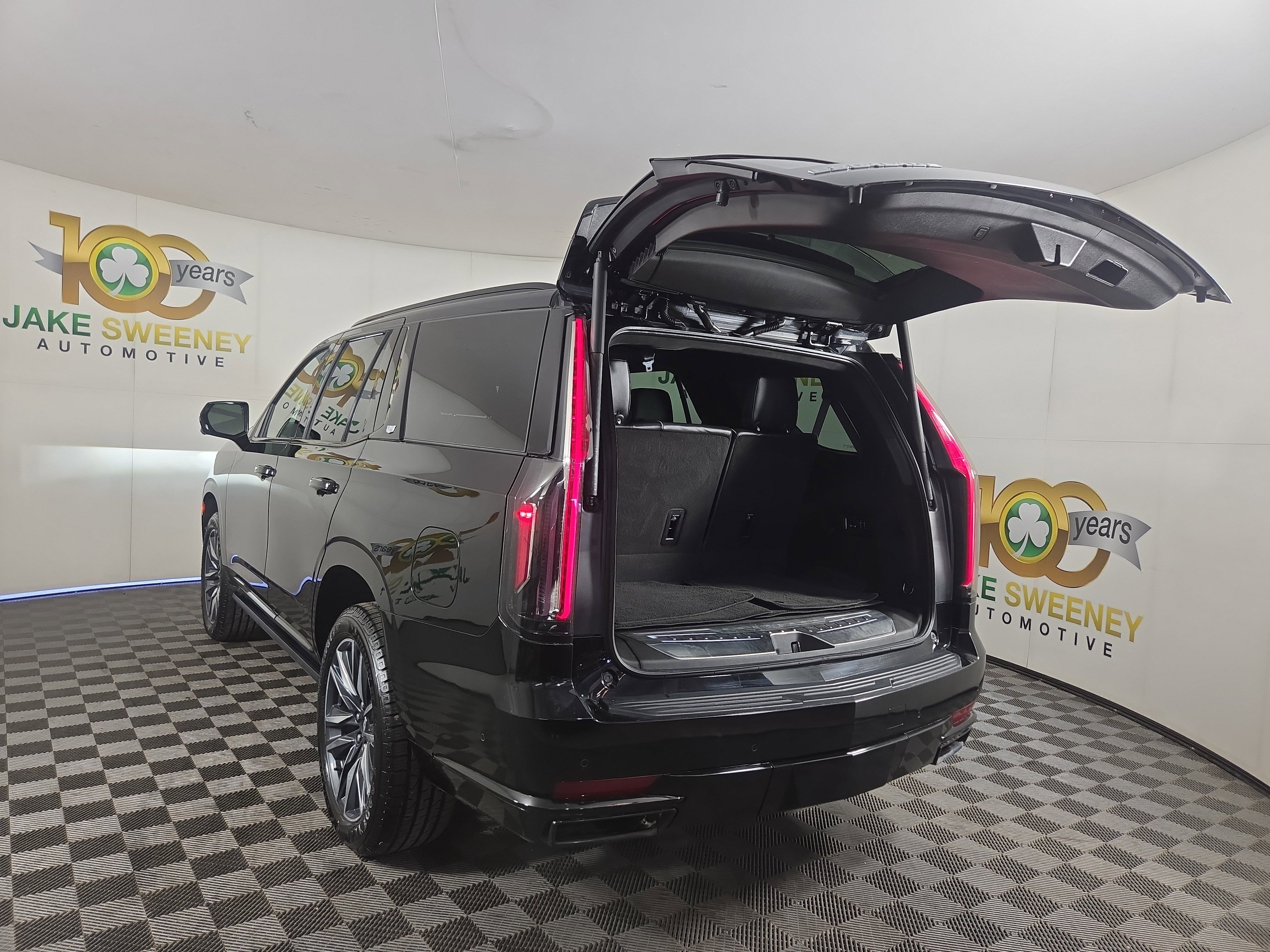Used 2023 Cadillac Escalade Sport Platinum AWD/4WD image 34