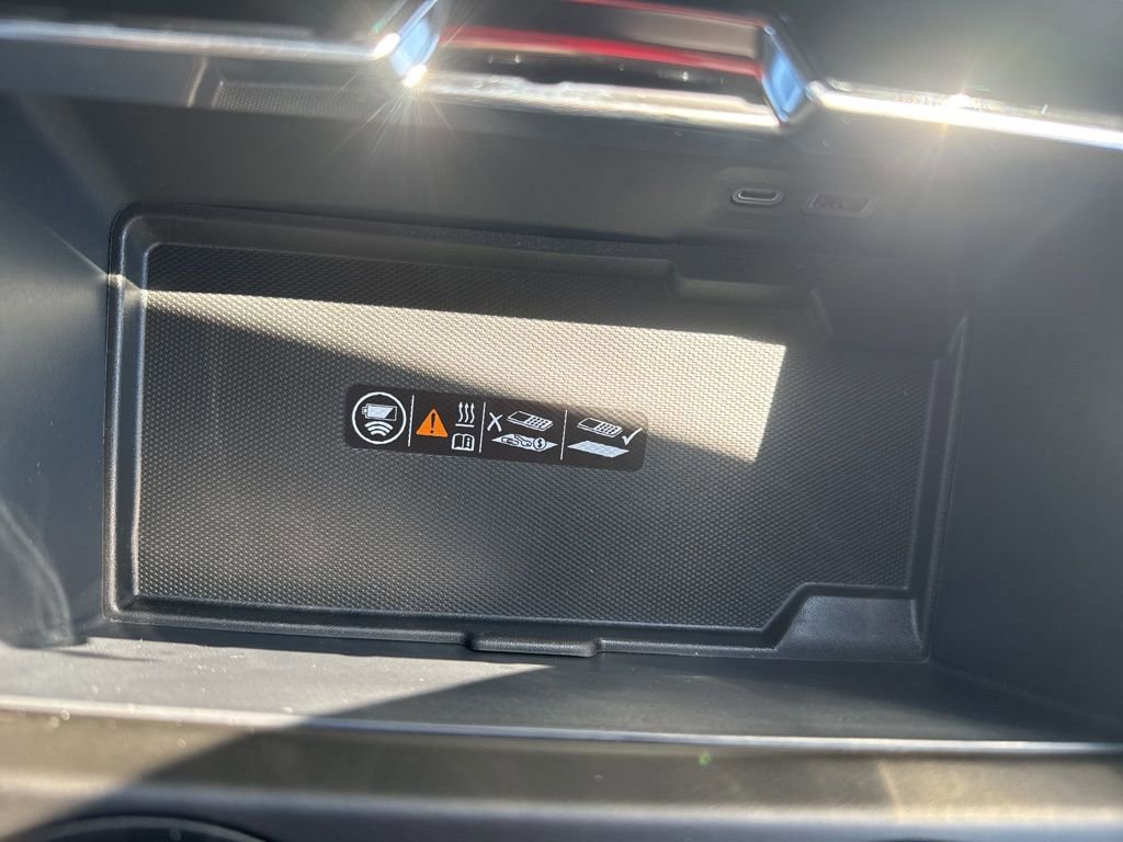 New 2025 GMC Yukon XL Denali w/ Sun & Power Step Package image 38