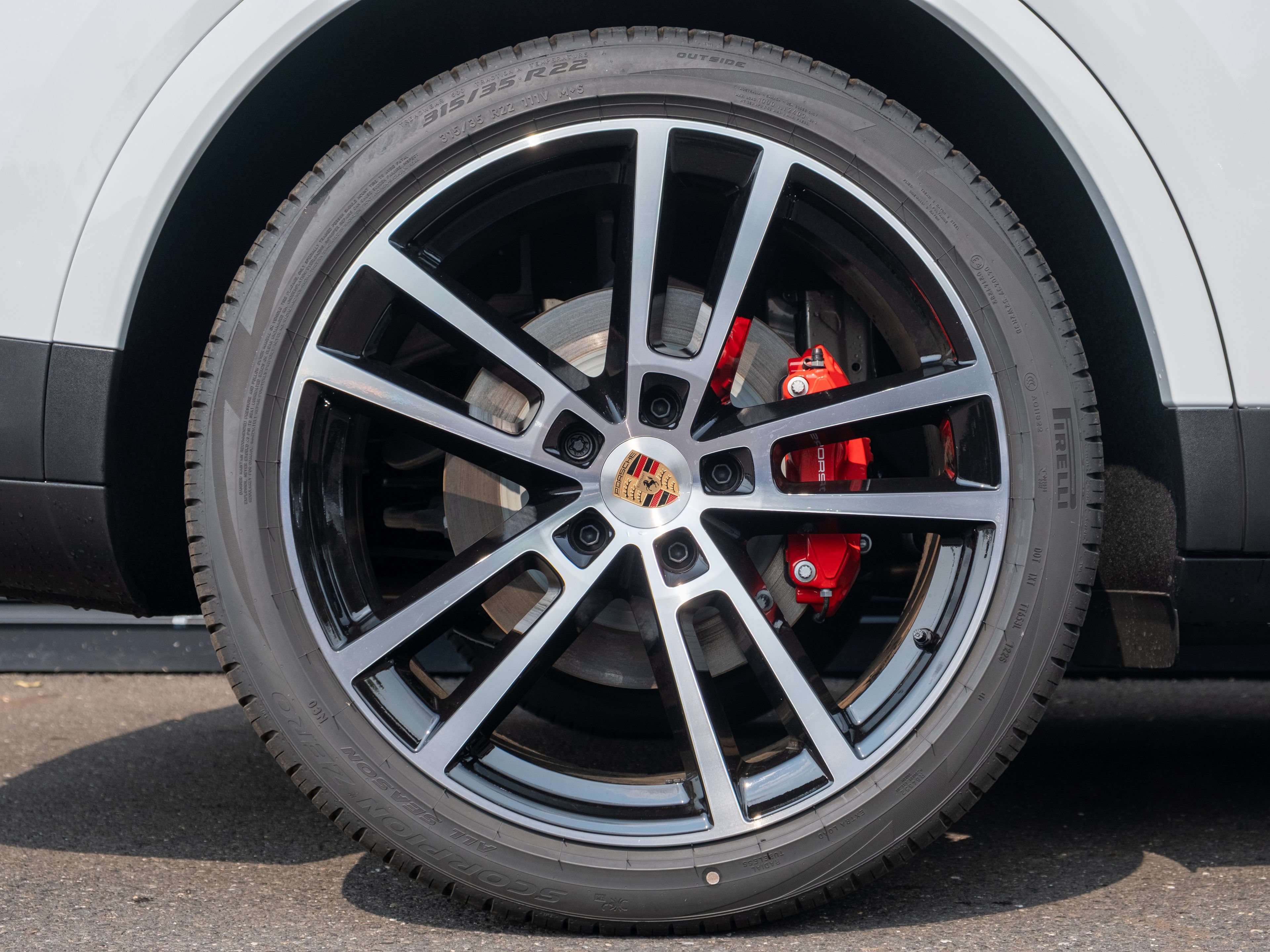New 2026 Porsche Cayenne S AWD/4WD image 14