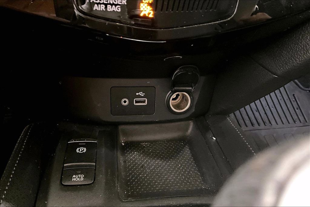 Used 2019 Nissan Rogue SL image 16