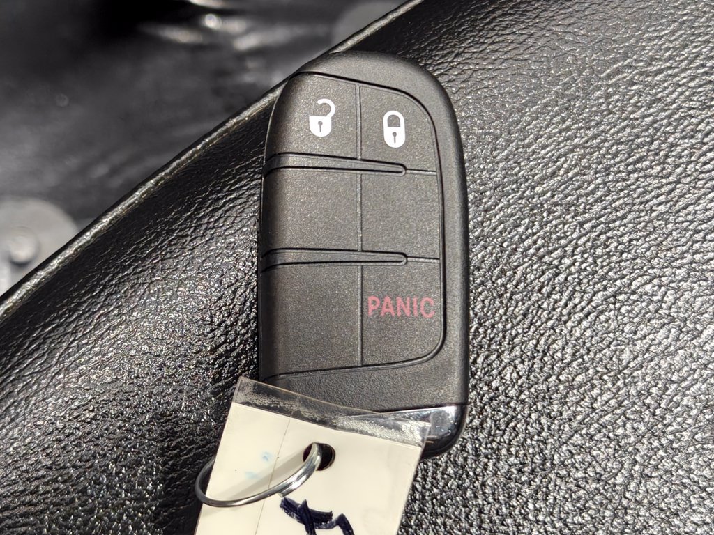 Used 2019 Jeep Compass Latitude AWD/4WD image 11