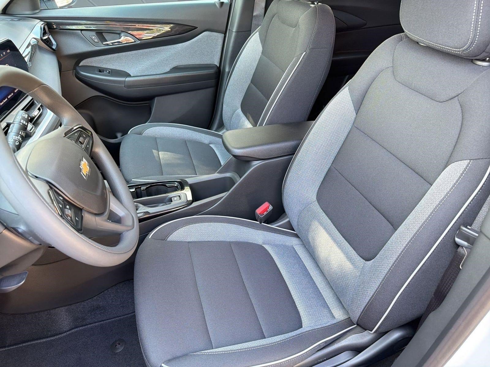 New 2026 Chevrolet TrailBlazer LS w/ LS Convenience Package FWD image 5