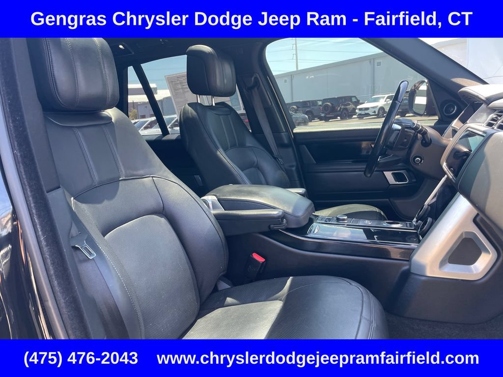 Used 2019 Land Rover Range Rover HSE AWD/4WD image 16