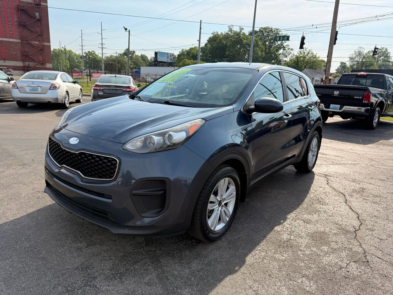 Used 2017 Kia Sportage LX FWD image 2