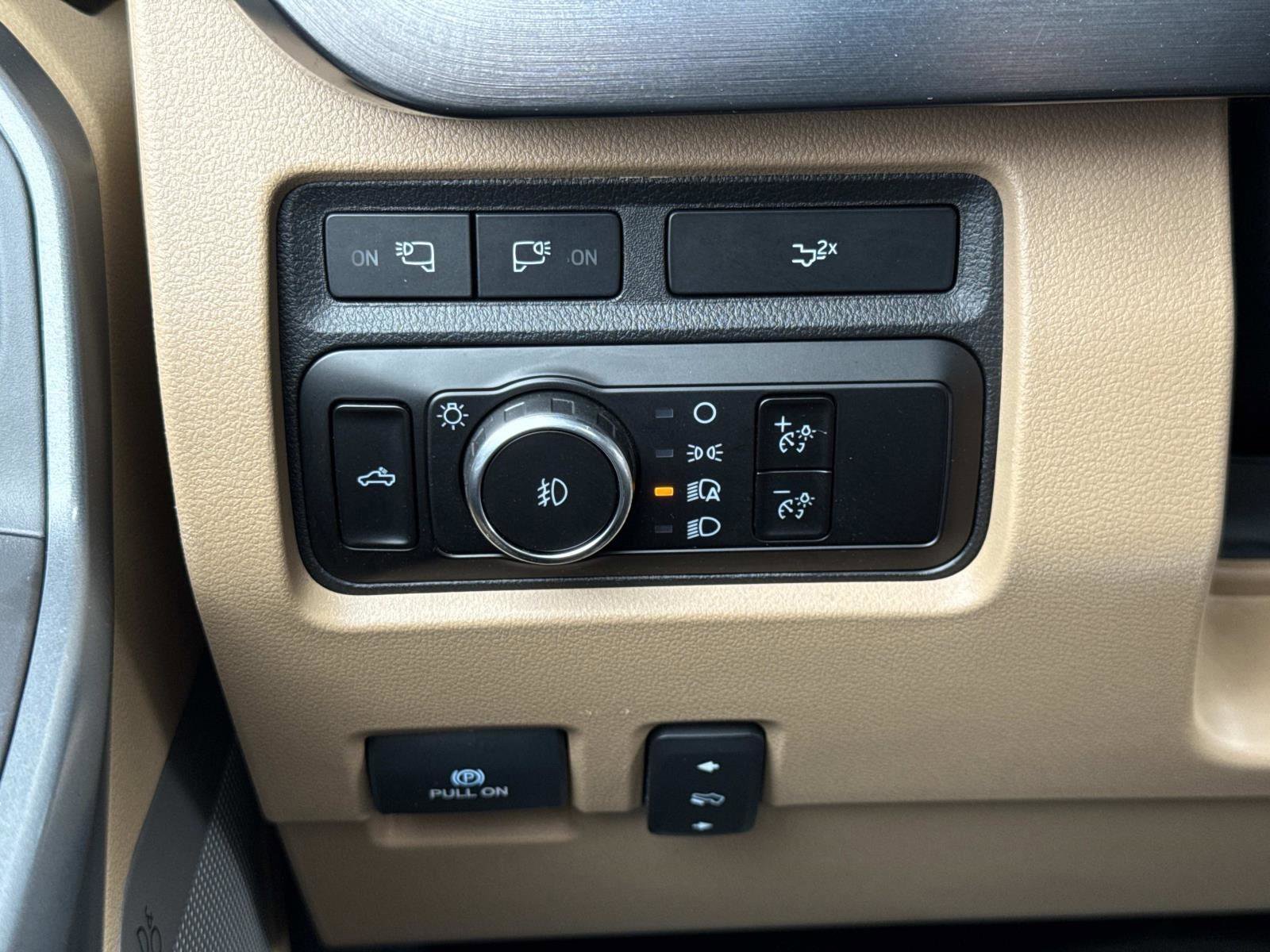 Used 2023 Ford F250 Lariat w/ Lariat Ultimate Package image 13