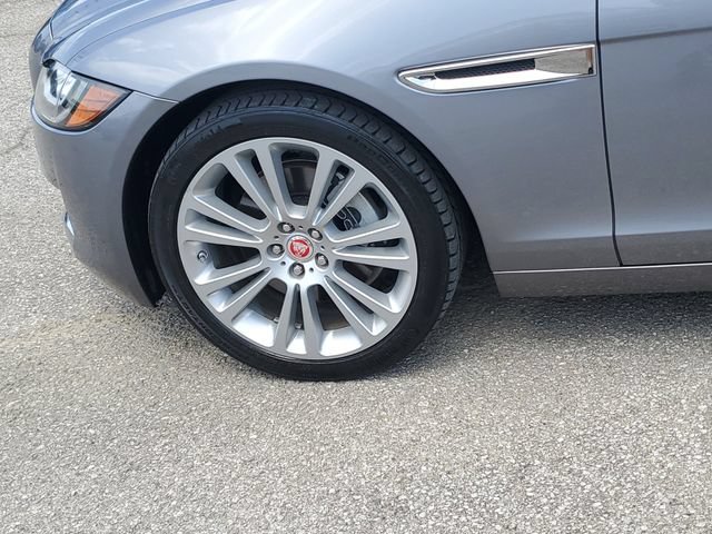 Used 2020 Jaguar XF Prestige AWD/4WD image 8