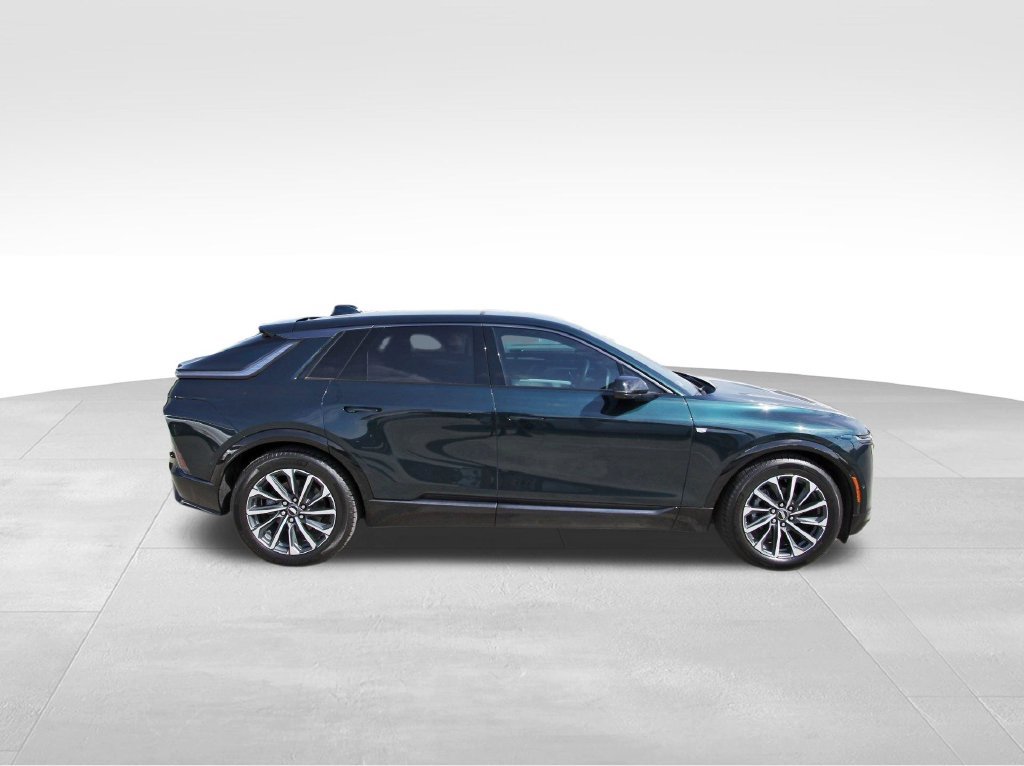Used 2024 Cadillac Lyriq Sport RWD image 5