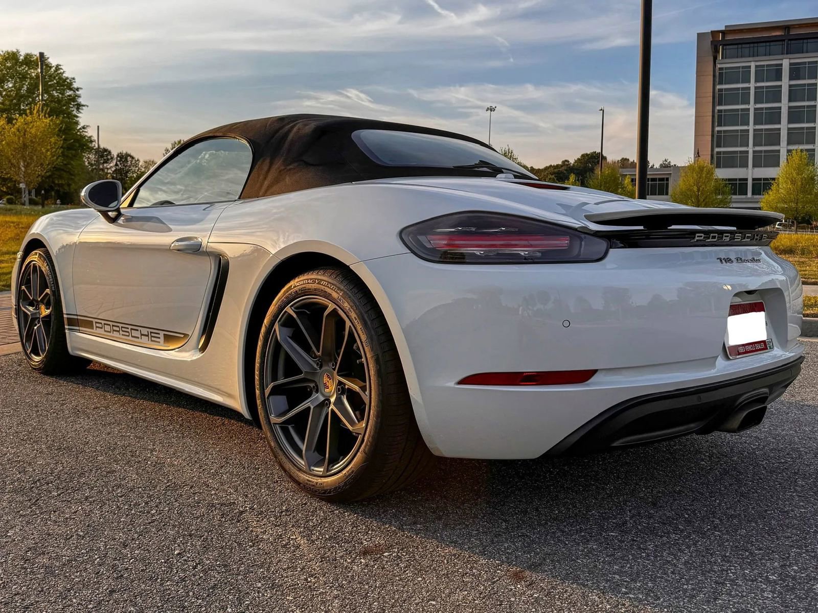 Used 2019 Porsche 718 Boxster image 4