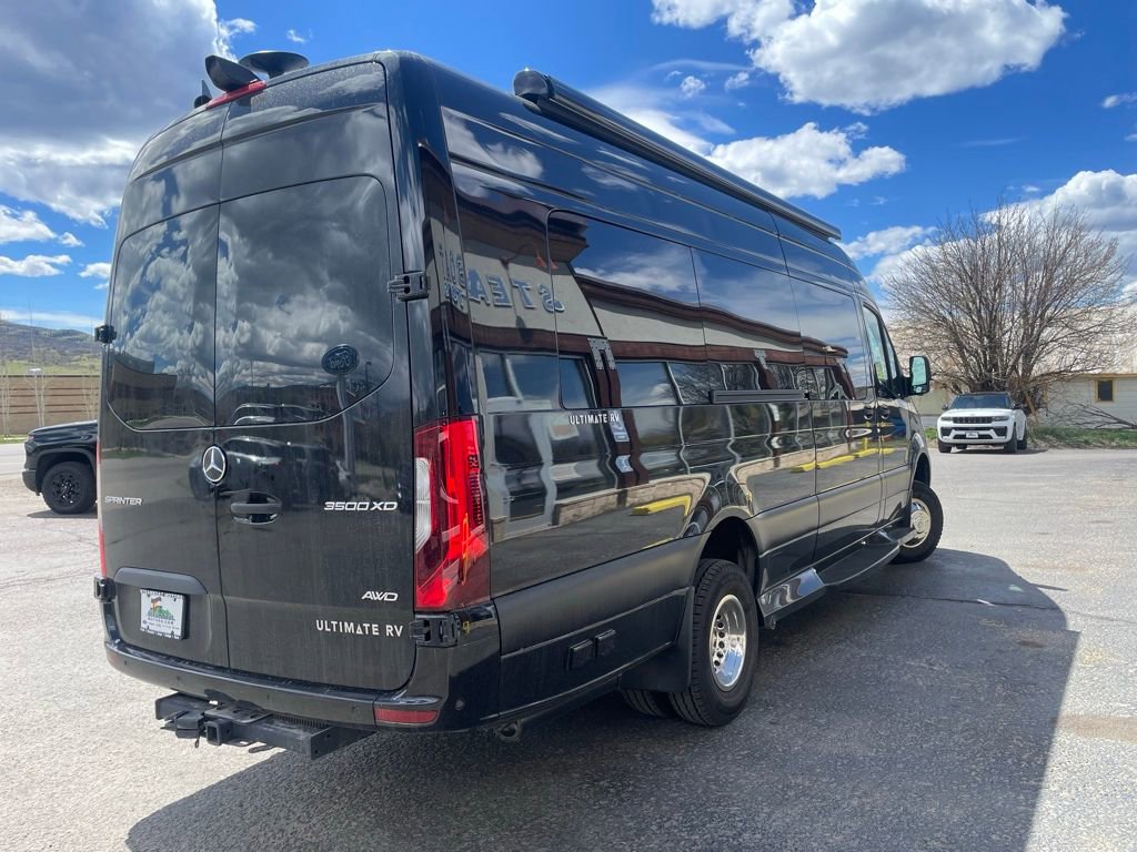 Used 2023 Mercedes-Benz Sprinter 3500 image 10
