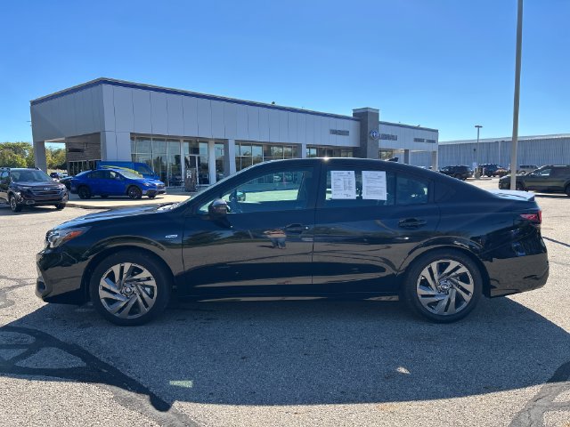Certified 2025 Subaru Legacy Limited AWD/4WD image 4