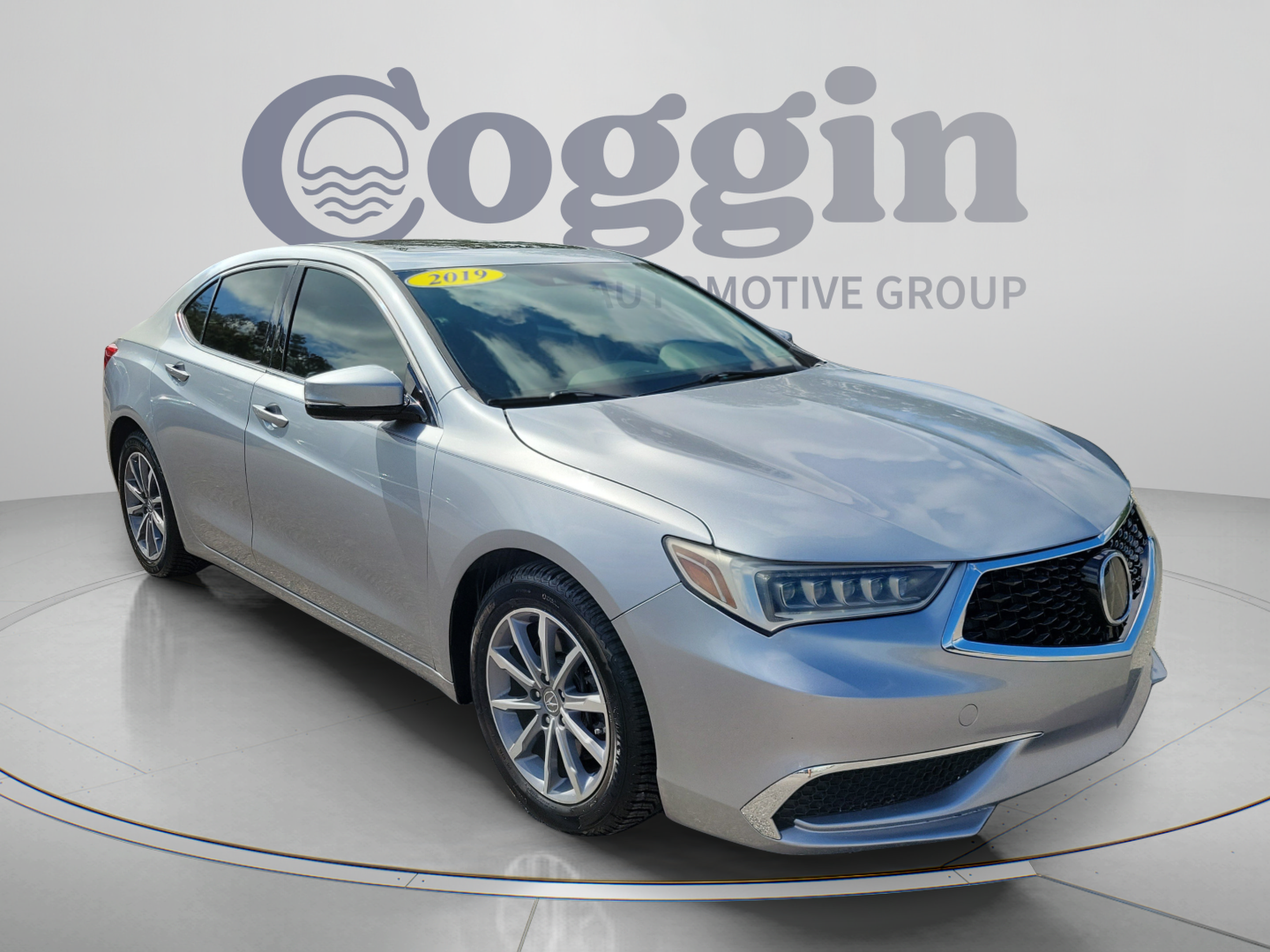 Used 2019 Acura TLX FWD image 4