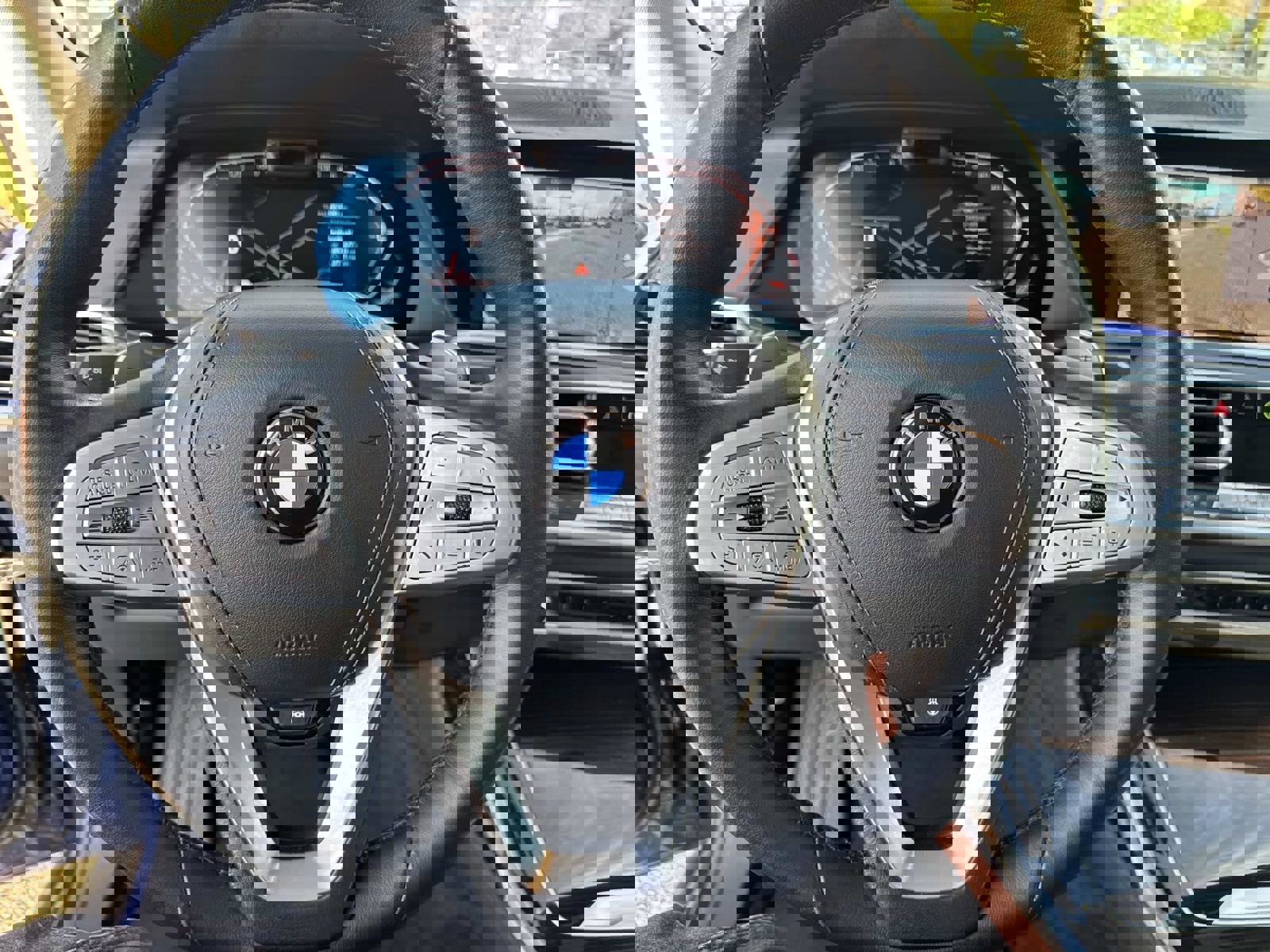 Used 2021 BMW X7 xDrive40i w/ Premium Package 2 image 27