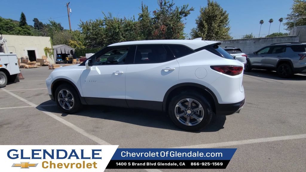 Certified 2025 Chevrolet Blazer LT AWD/4WD image 6