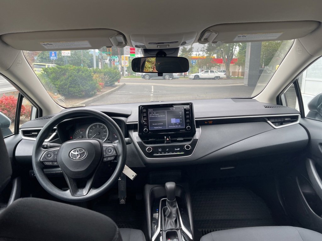 Used 2021 Toyota Corolla LE image 38