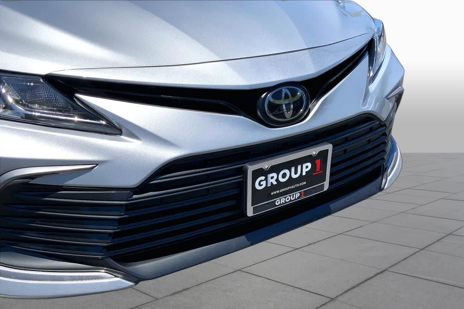 Used 2022 Toyota Camry LE w/ Carpet Mat Package (TMS) FWD image 28