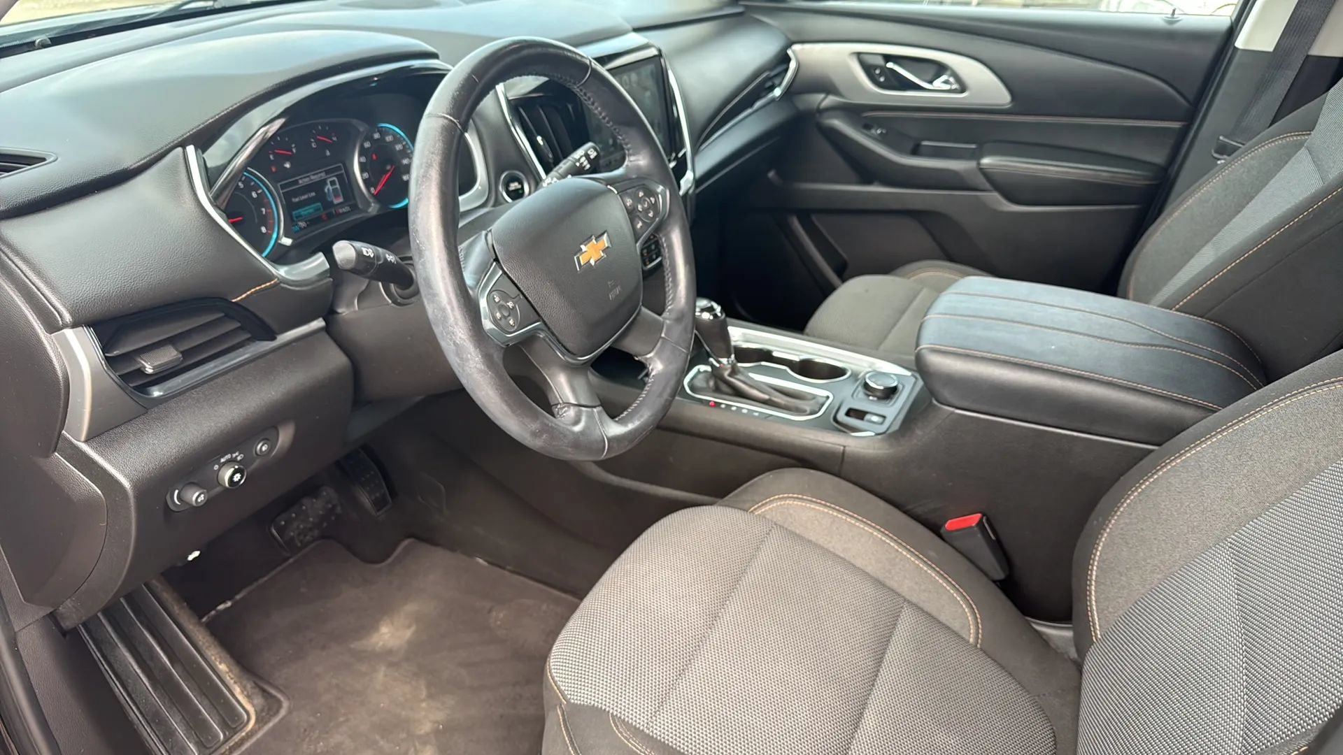 Used 2018 Chevrolet Traverse LT AWD/4WD image 10