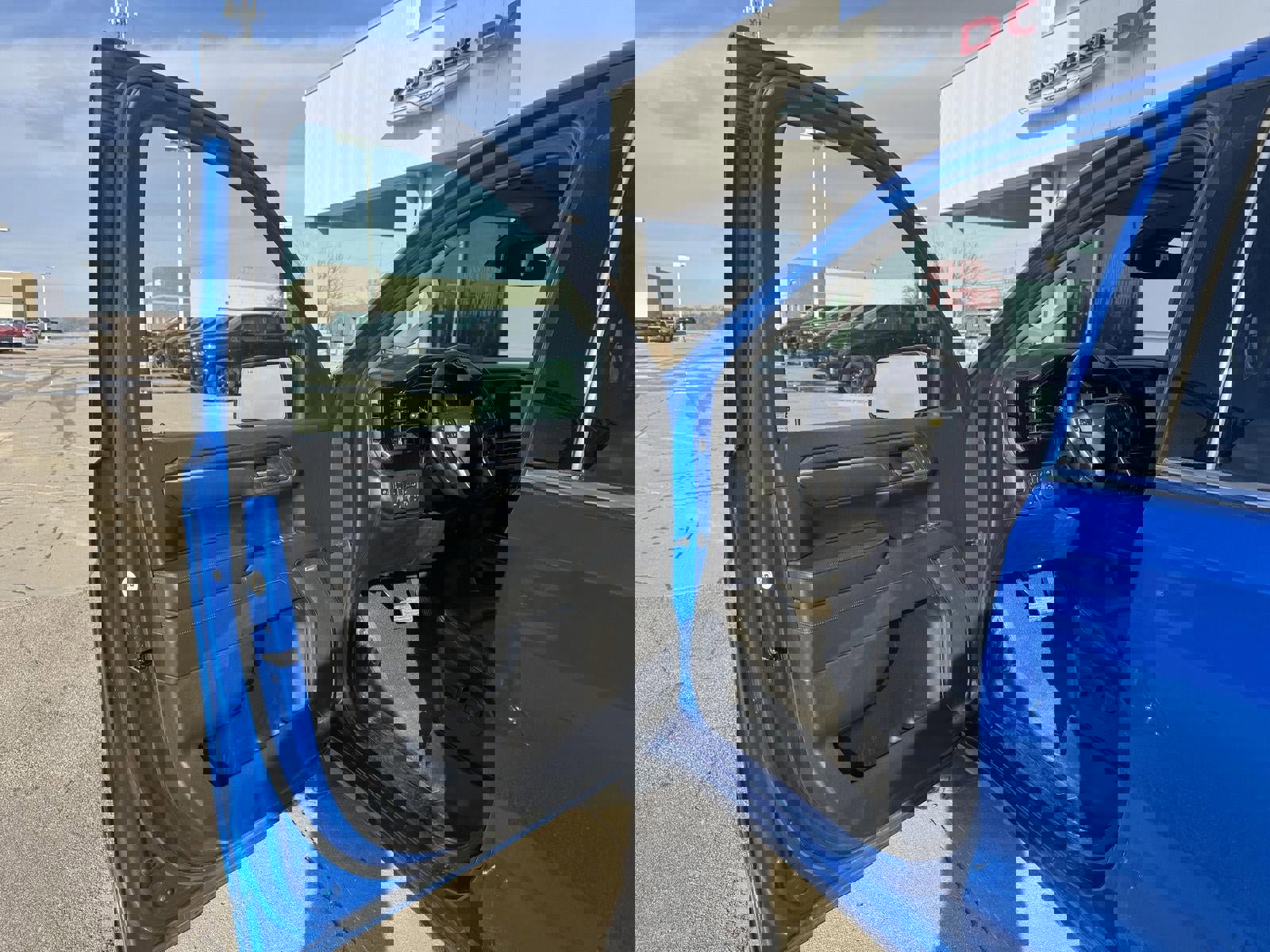 Used 2022 Chevrolet Silverado 1500 LTZ image 10