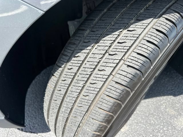 Used 2024 Chevrolet Equinox Premier AWD/4WD image 33