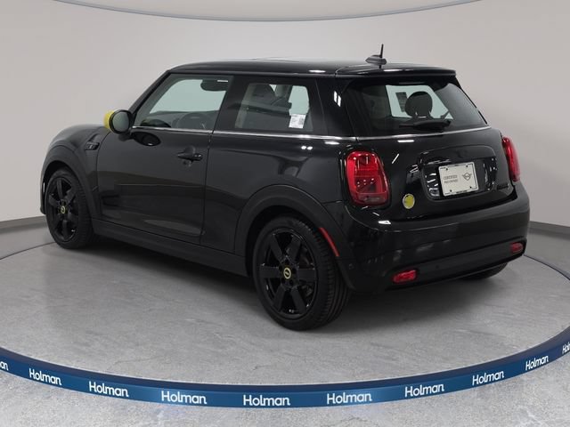 Used 2024 MINI Cooper SE FWD image 7