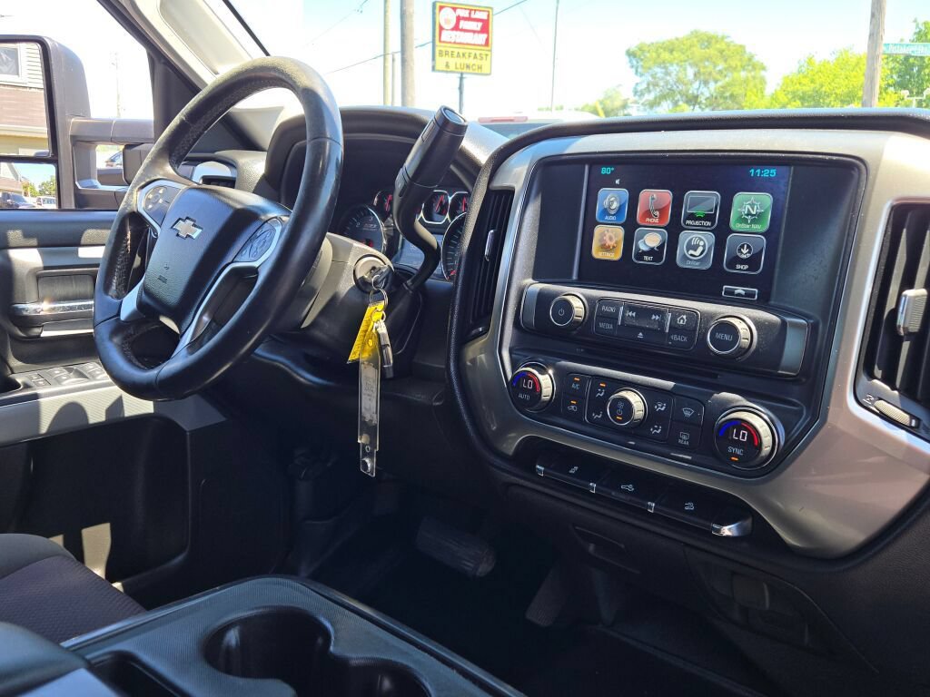 Used 2017 Chevrolet Silverado 2500 LT AWD/4WD image 14