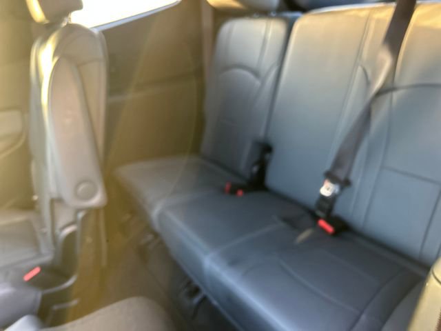Used 2024 Buick Enclave Premium image 39