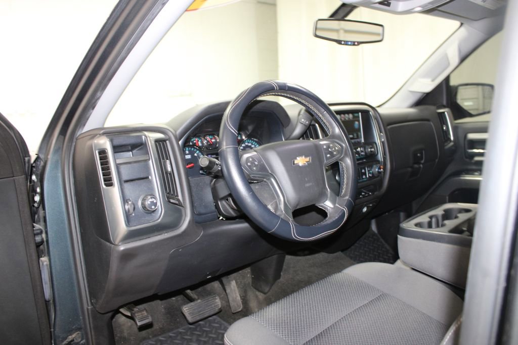 Used 2018 Chevrolet Silverado 1500 LT image 19