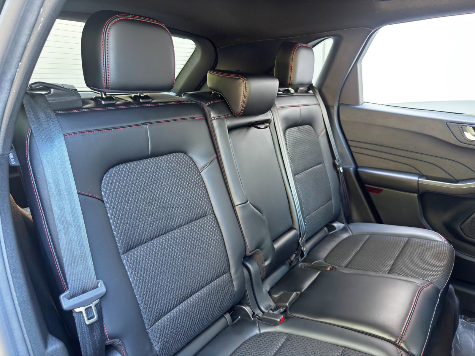 Used 2024 Ford Escape ST-Line w/ Tech Pack #1 image 34