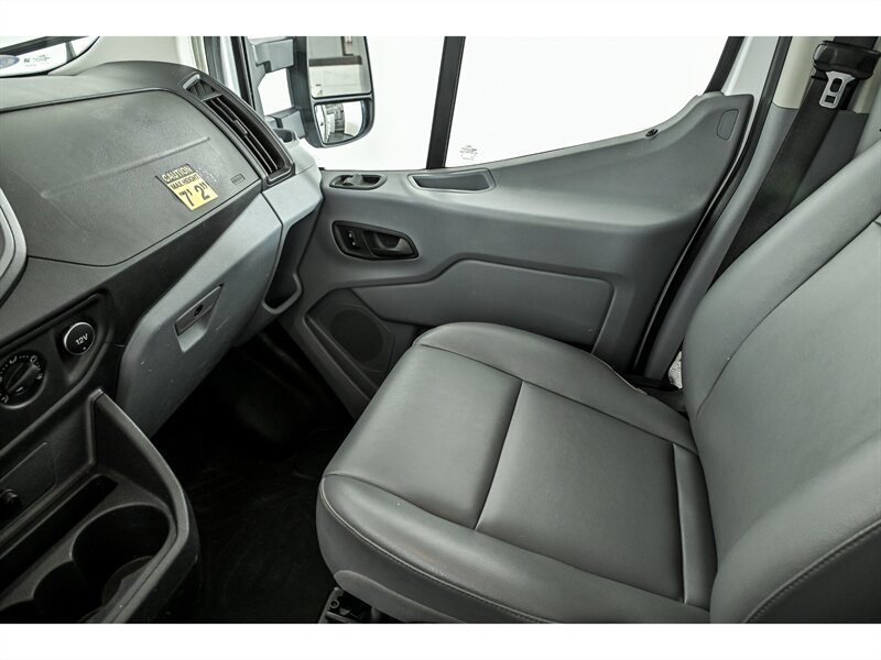 Used 2019 Ford Transit 250 138 RWD image 22