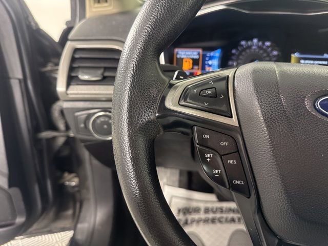 Used 2019 Ford Fusion SE image 29