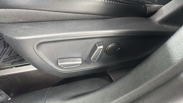 Used 2025 Ford Escape ST-Line Select image 11