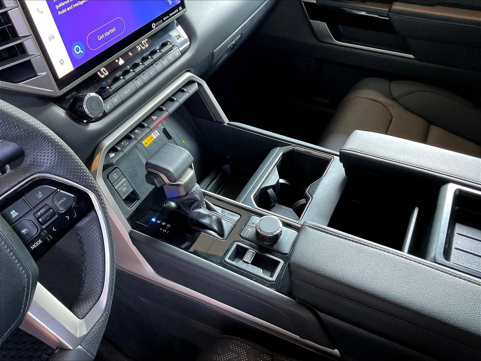 Used 2024 Toyota Tundra Limited AWD/4WD image 19