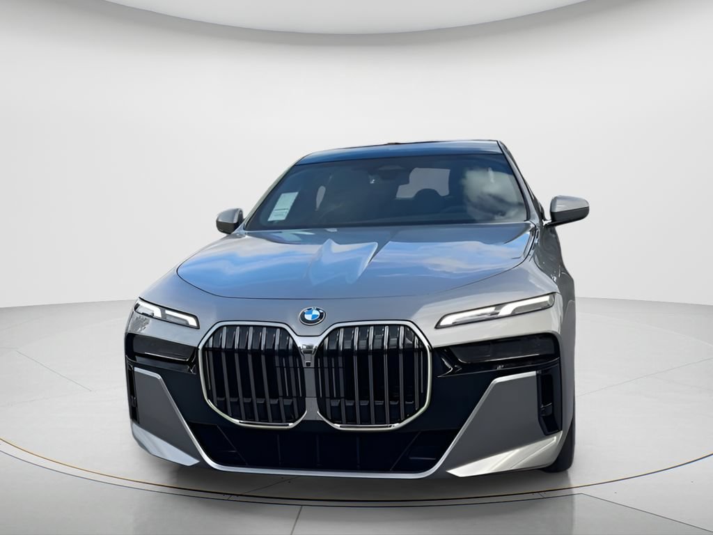 Certified 2026 BMW 740i w/ Premium Package RWD image 3