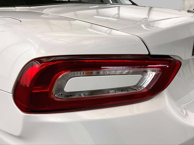 Used 2017 FIAT 124 Spider Abarth RWD image 26