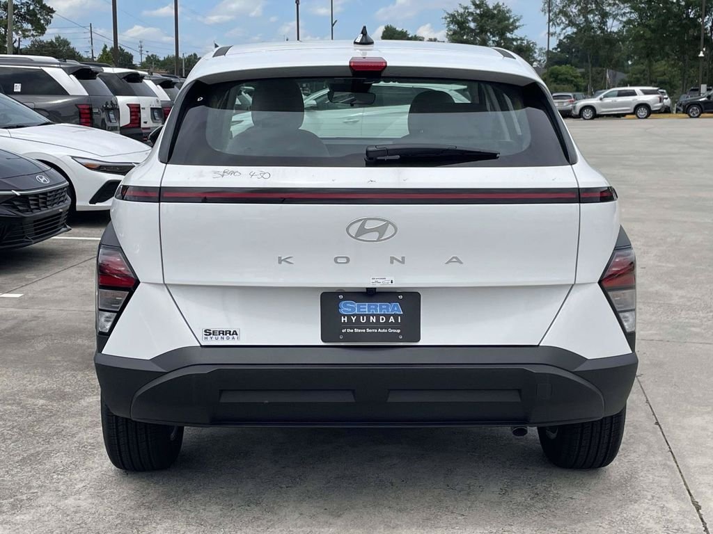 New 2026 Hyundai Kona SE FWD image 4