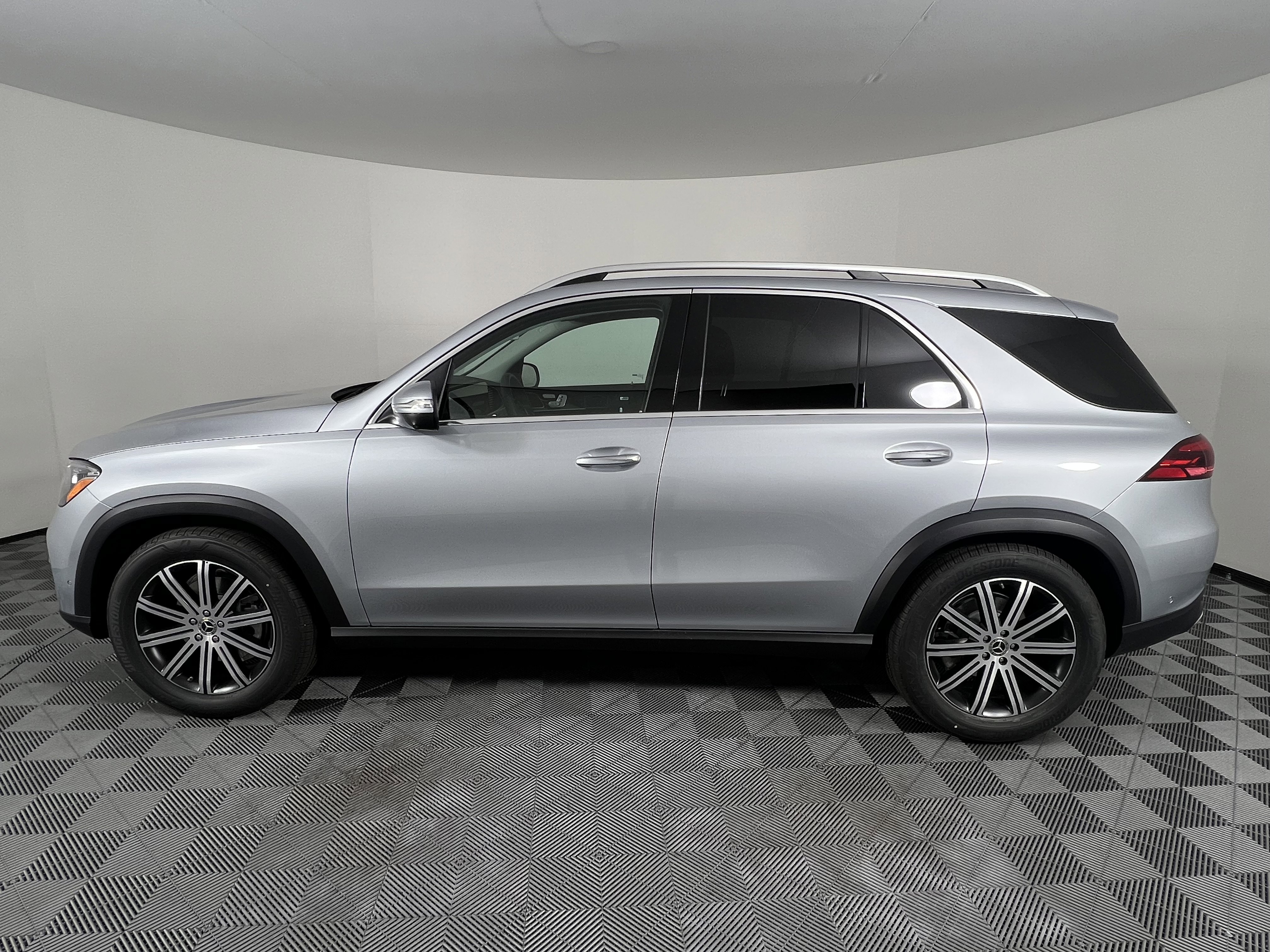 Used 2026 Mercedes-Benz GLE 350 4MATIC image 9