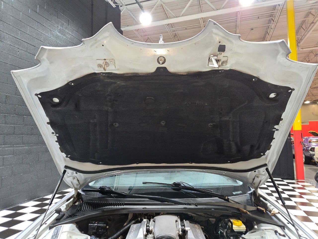 Used 2005 Jaguar S-TYPE R RWD image 45