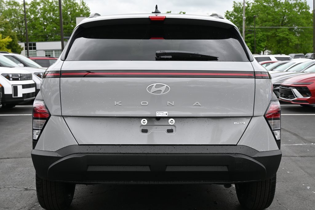Certified 2025 Hyundai Kona SEL image 6