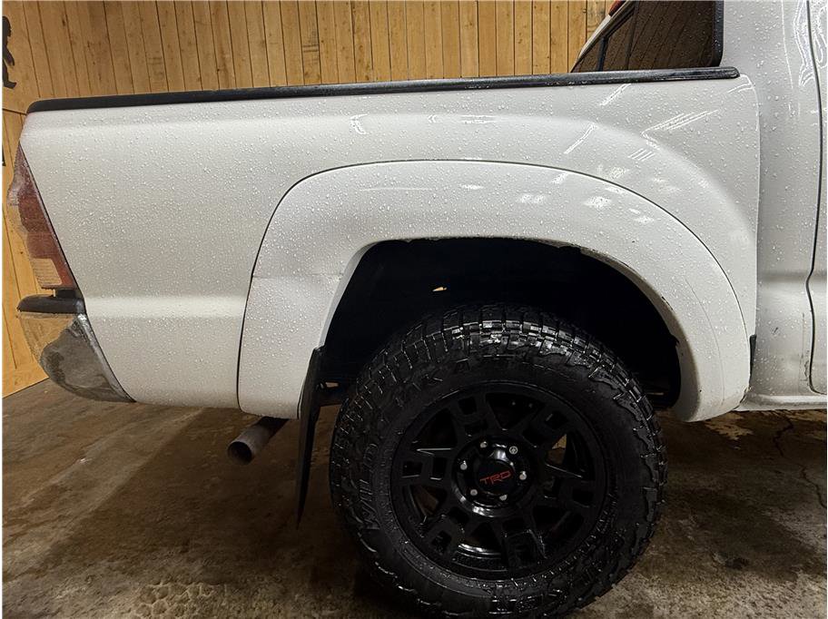 Used 2010 Toyota Tacoma 4x4 Double Cab image 6