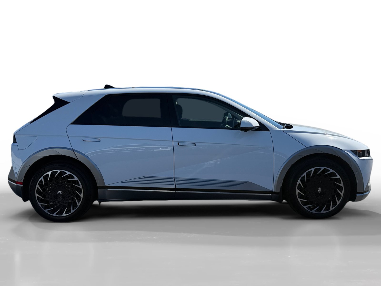 Used 2023 Hyundai Ioniq 5 Limited w/ Cargo Package AWD/4WD image 6