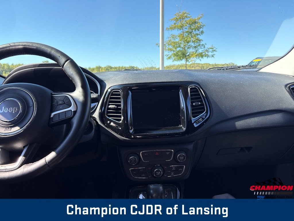 Used 2020 Jeep Compass Limited AWD/4WD image 3