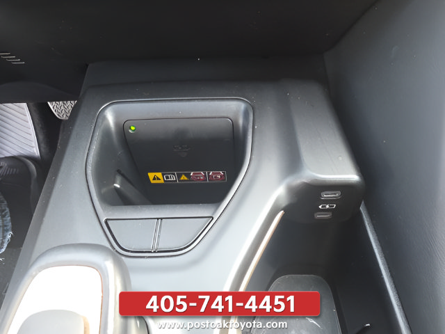 Used 2023 Toyota Crown AWD/4WD image 18