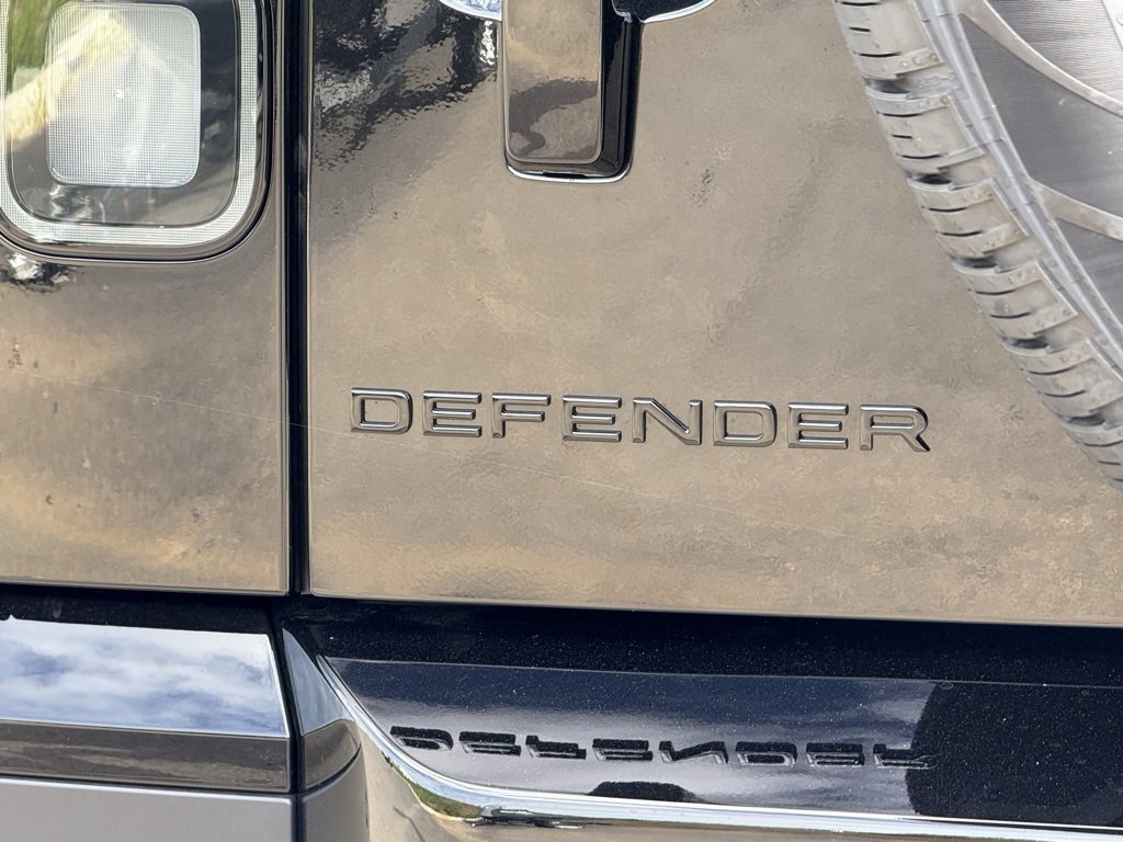New 2026 Land Rover Defender 110 S image 35